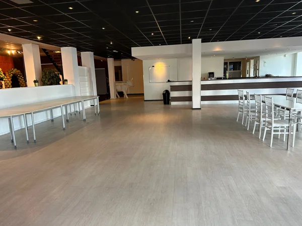 Zaal central station